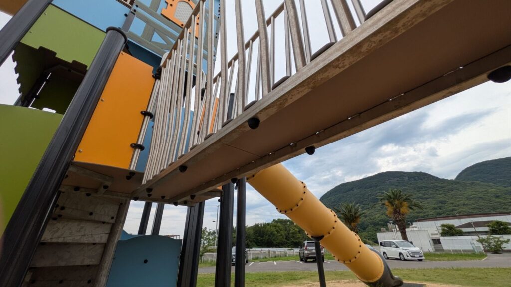 マンモスプレイパークTARUMIの大型遊具
