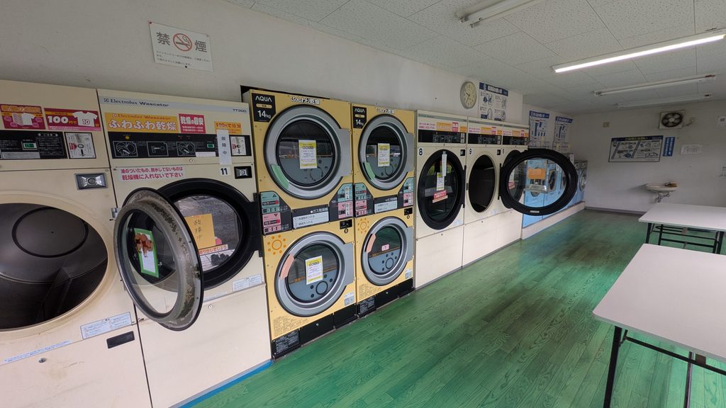 四万十町コインランドリー内