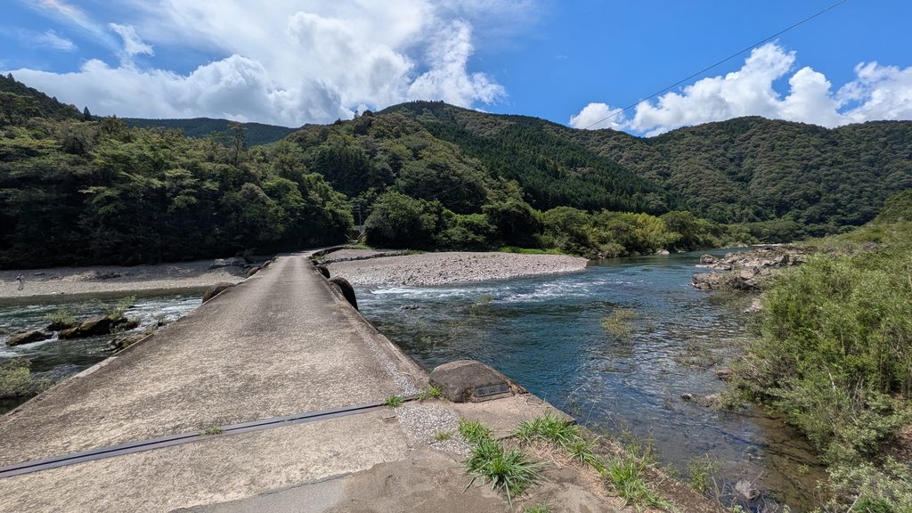 向山橋(上岡沈下橋)