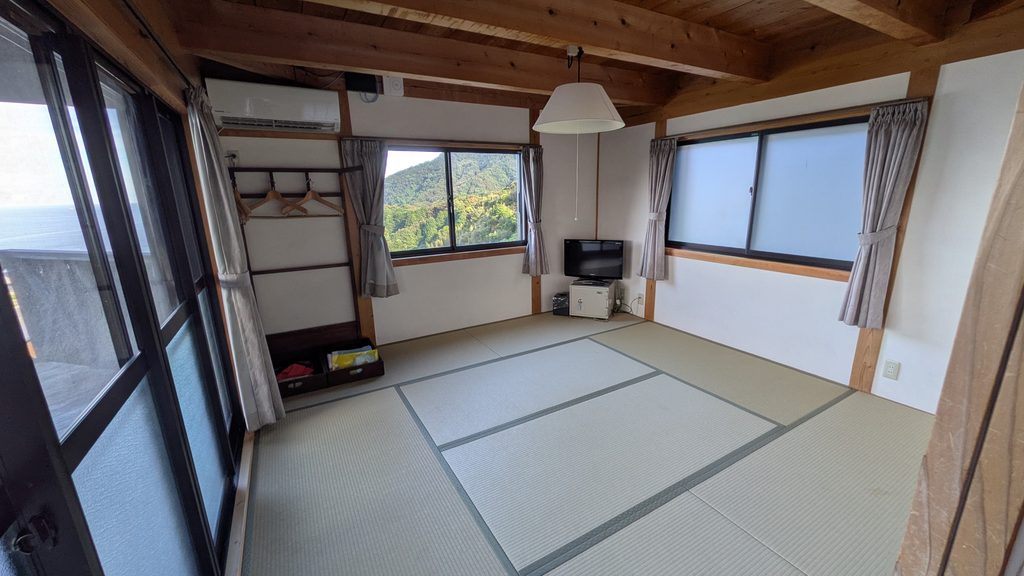 黒潮本陣コテージ内