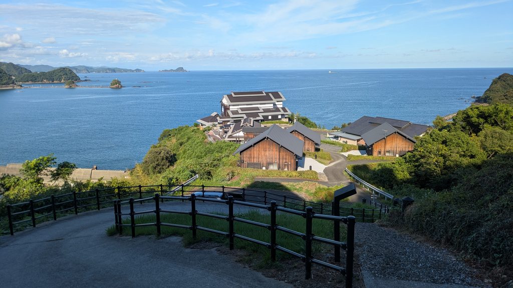 黒潮本陣コテージ前の激坂