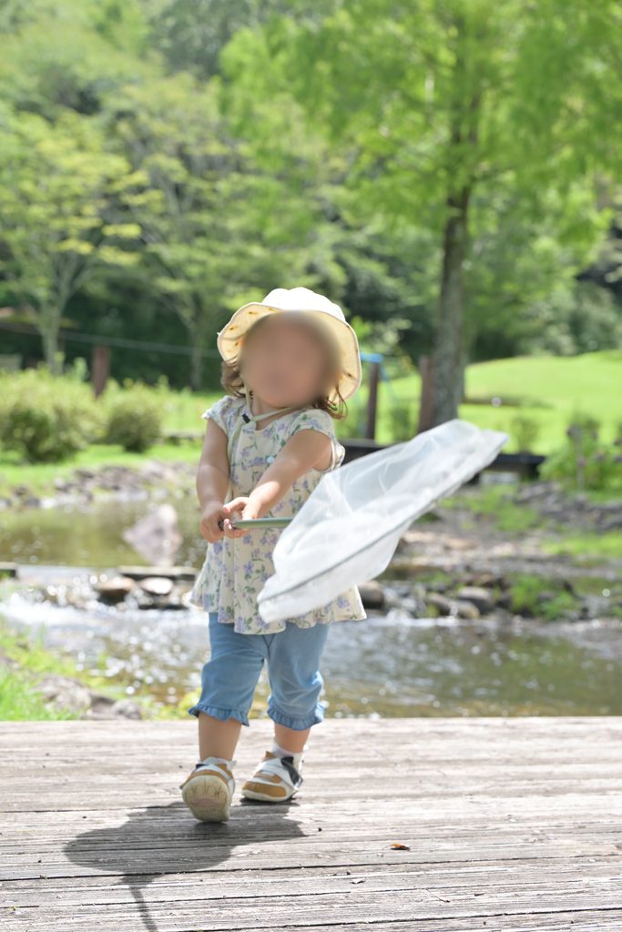 四万十緑林公園水場と子ども
